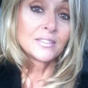 Meet your Posher, Mia